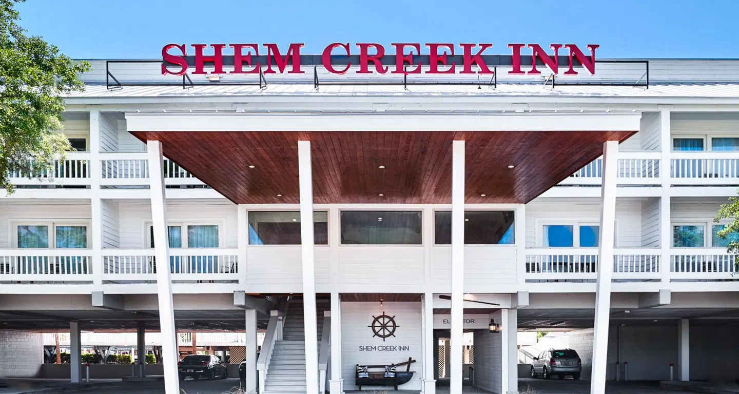 Shem Creek Inn EXTERIOR