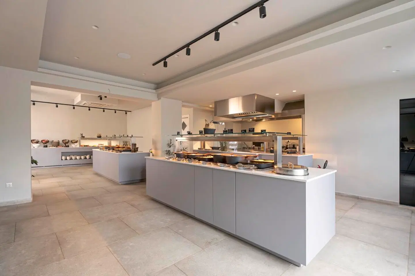 AYLA by Ekati Mare Restaurant