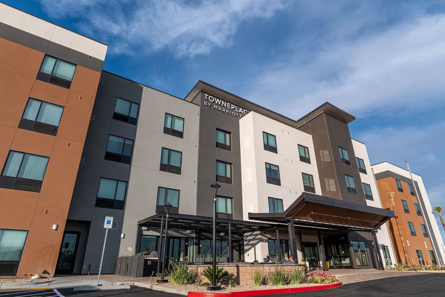 TownePlace Suites by Marriott Las Vegas North I-15 EXTERIOR