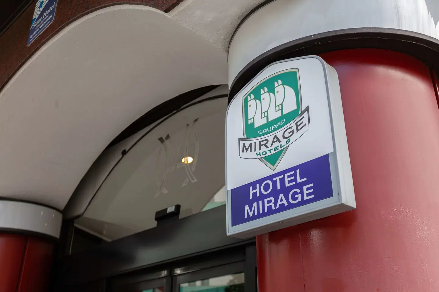 Sure Hotel Collection by Best Western Hotel Mirage EXTERIOR