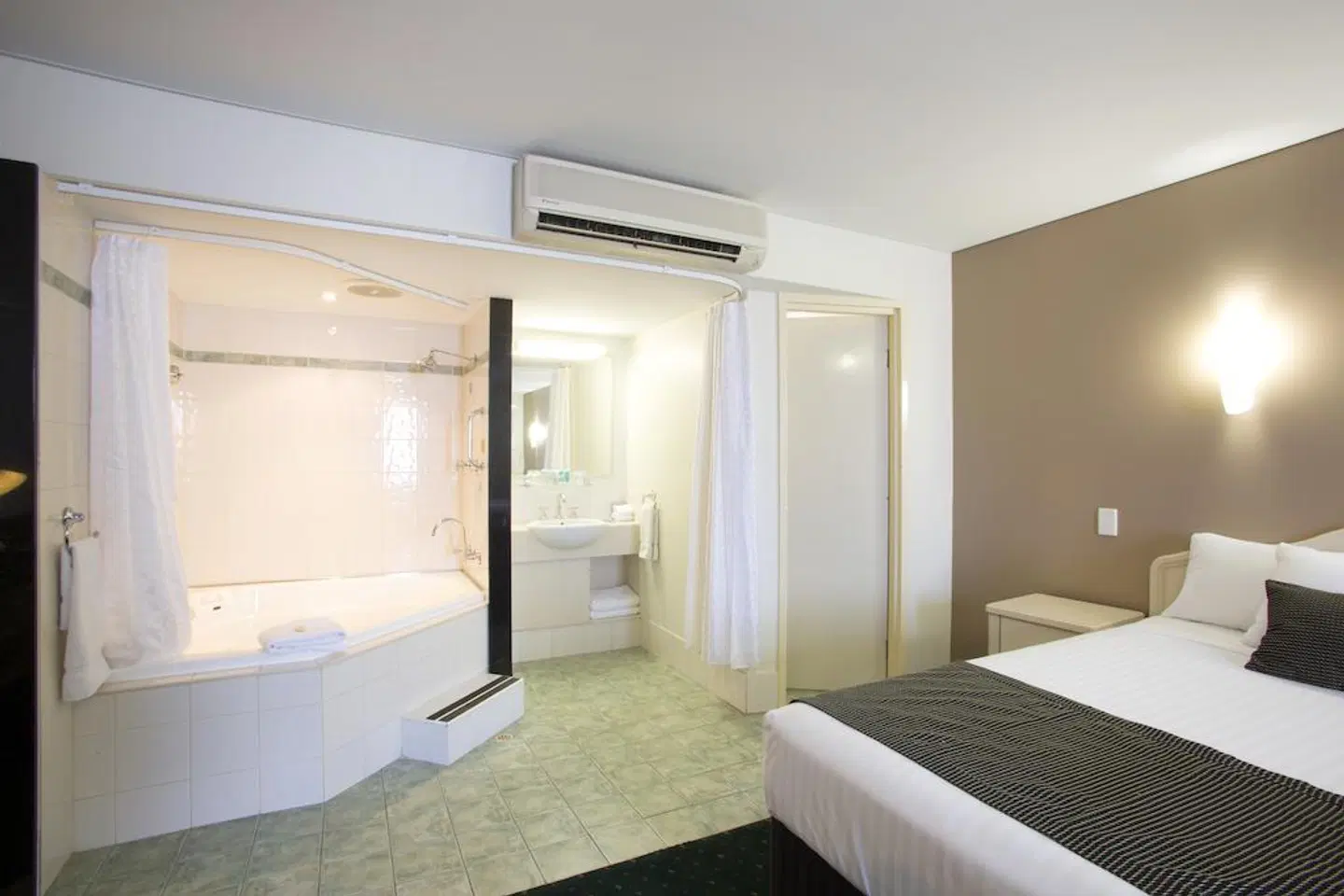 Northbridge HEALTH_BEAUTY