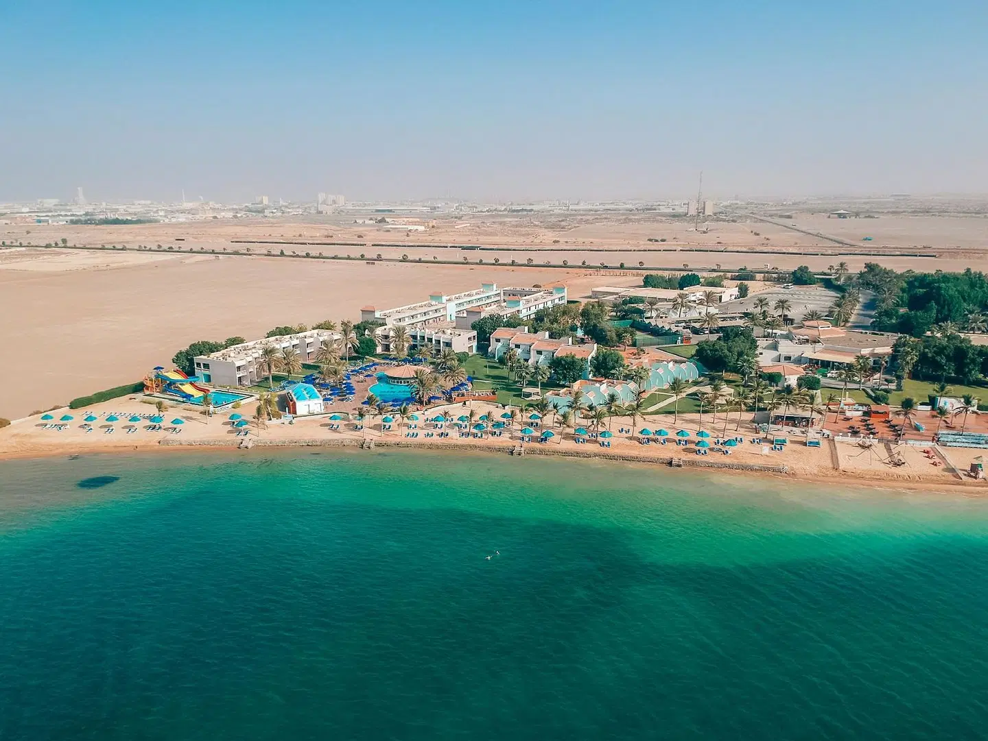 BM Beach Resort EXTERIOR