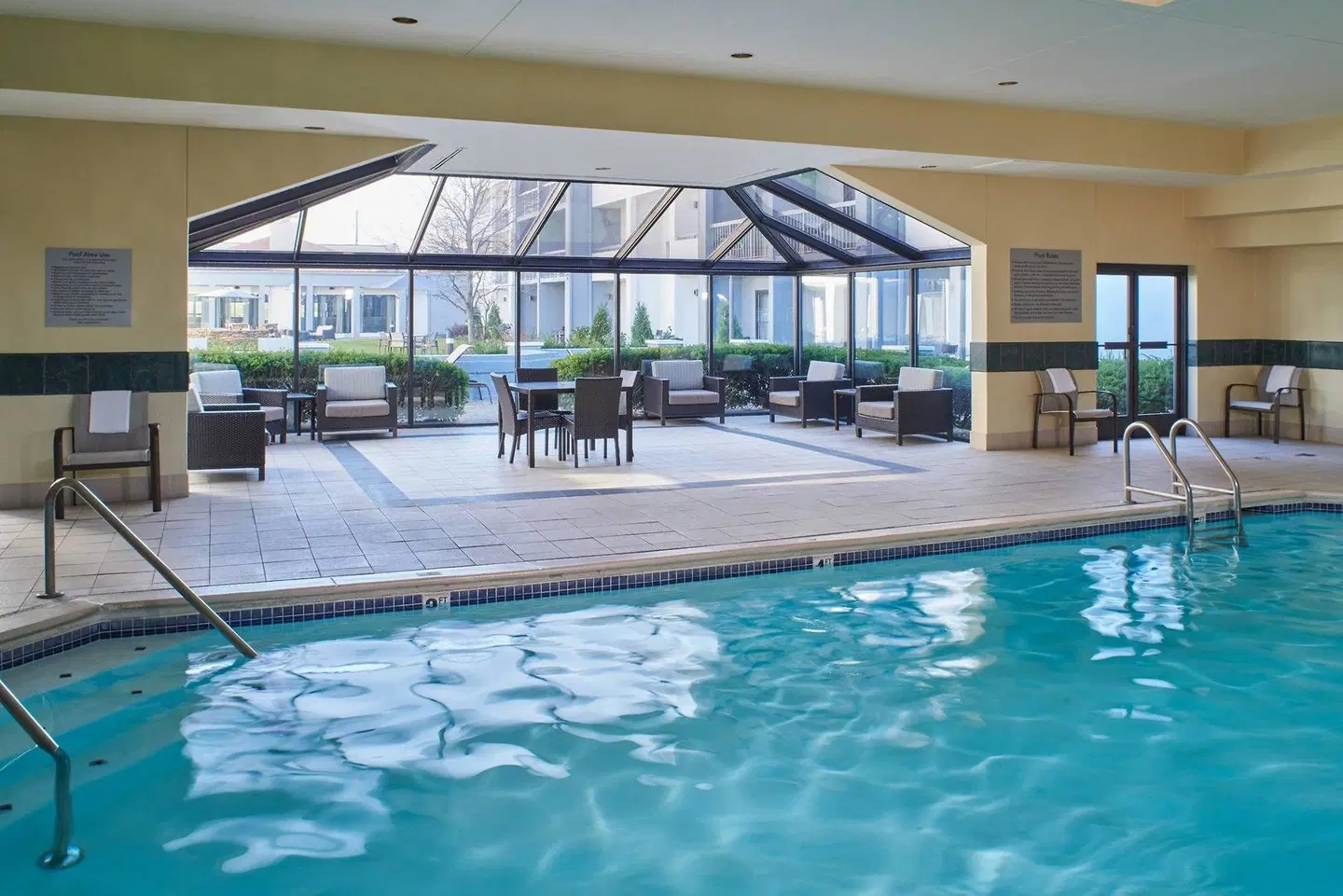 Courtyard by Marriott Indianapolis Castleton Hallenbad