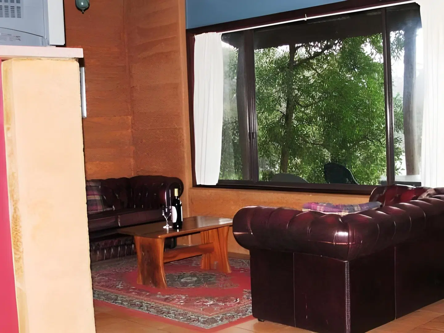 Pemberton Lake View Chalets LOUNGE_LOBBY