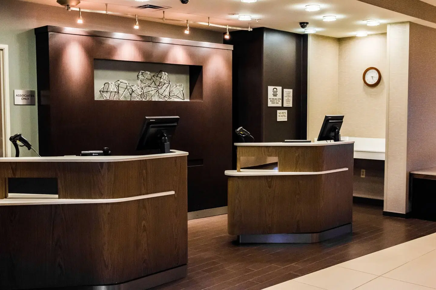 Courtyard by Marriott Lafayette Bar