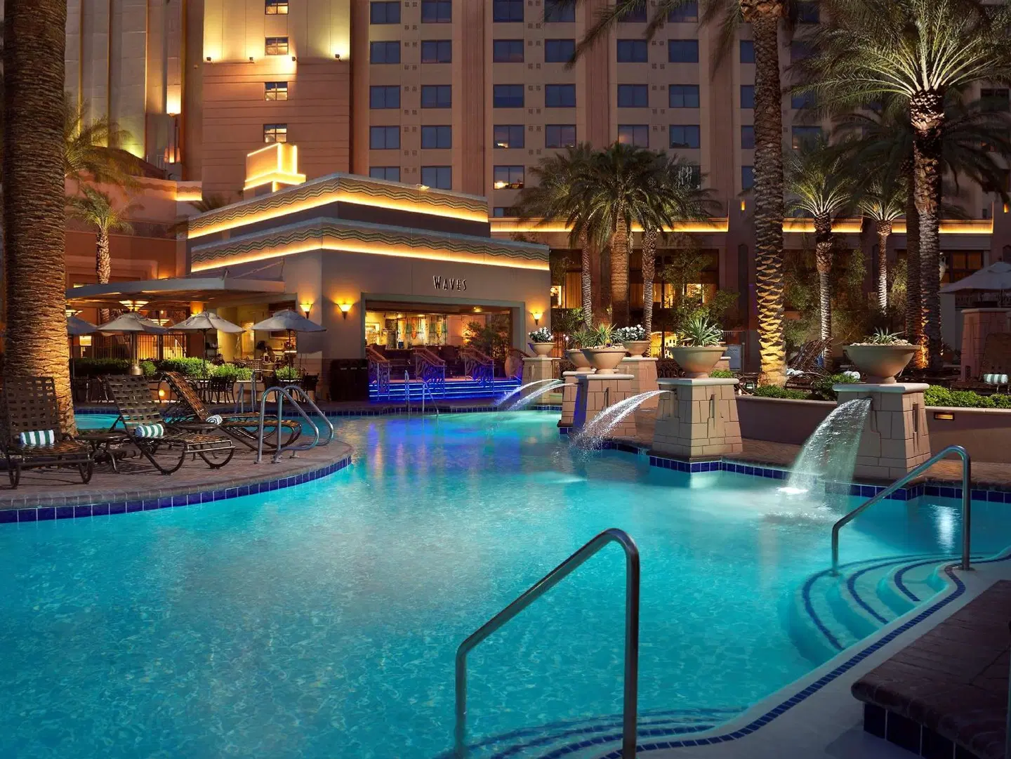 Hilton Grand Vacations on the Las Vegas Strip OUTDOOR_POOL