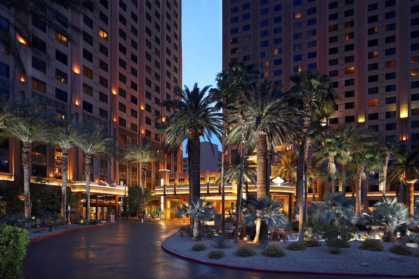 Hilton Grand Vacations on the Las Vegas Strip EXTERIOR
