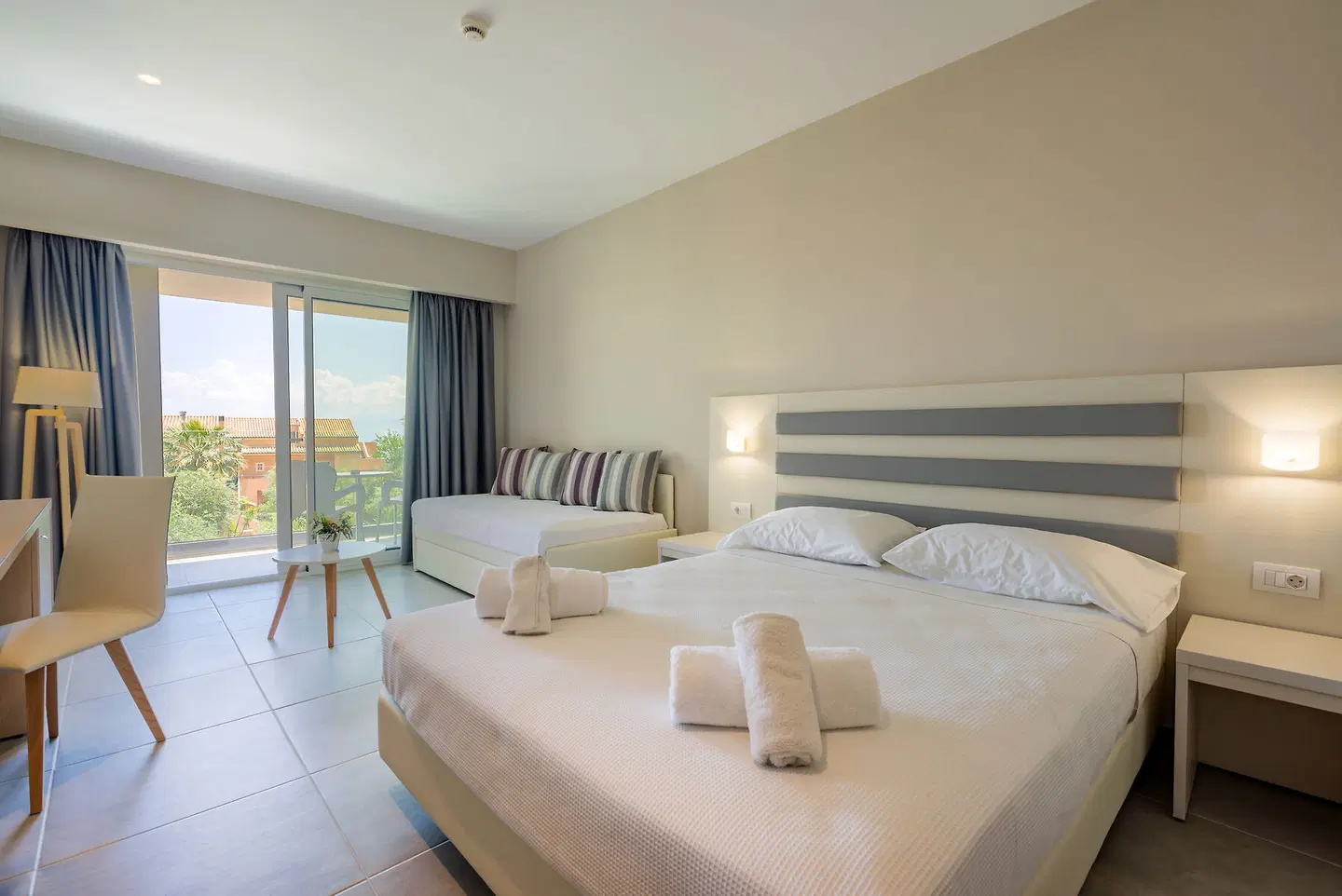 CNic Gemini Hotel ROOM_EXAMPLE