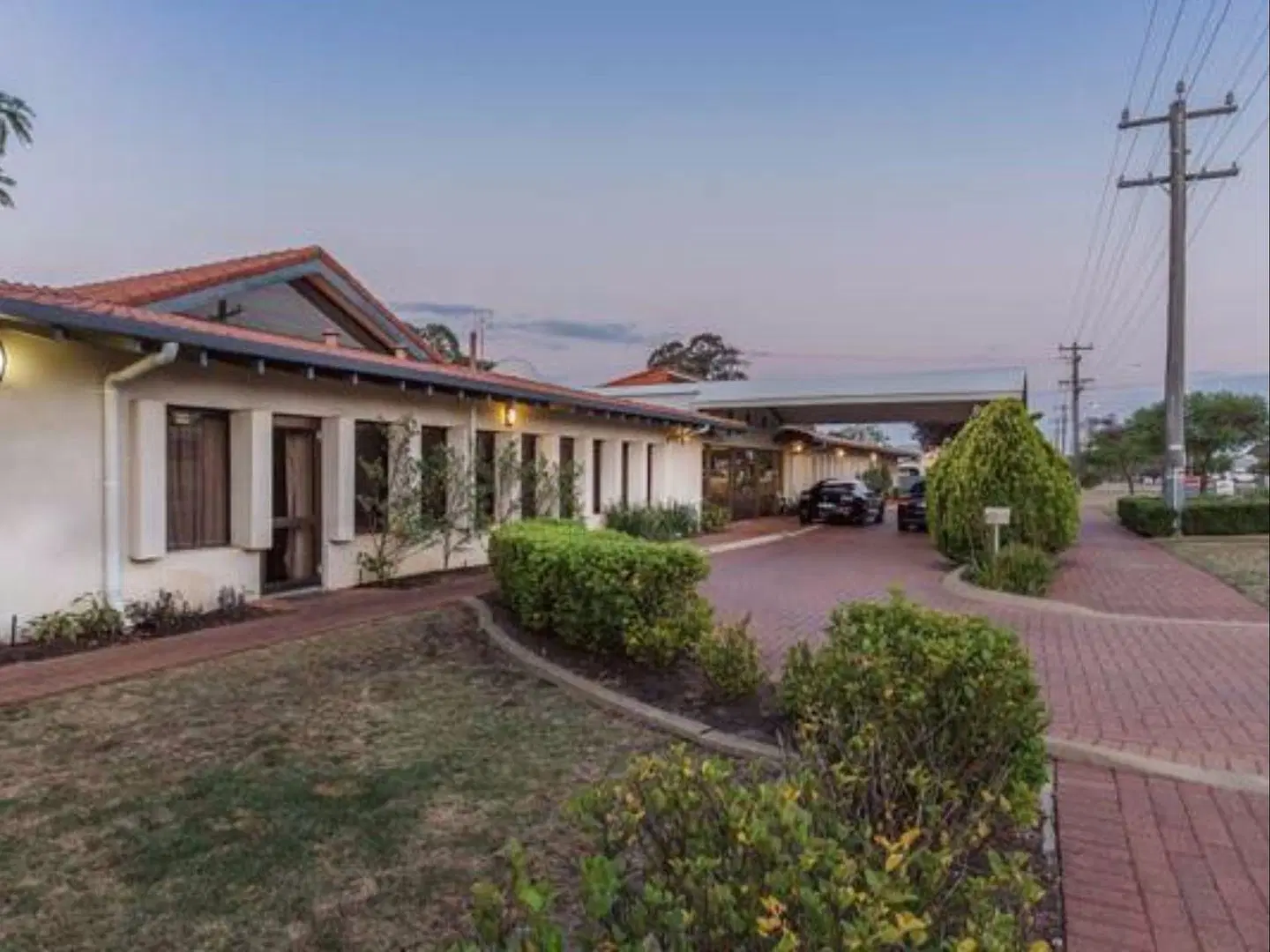 Banksia Motel EXTERIOR
