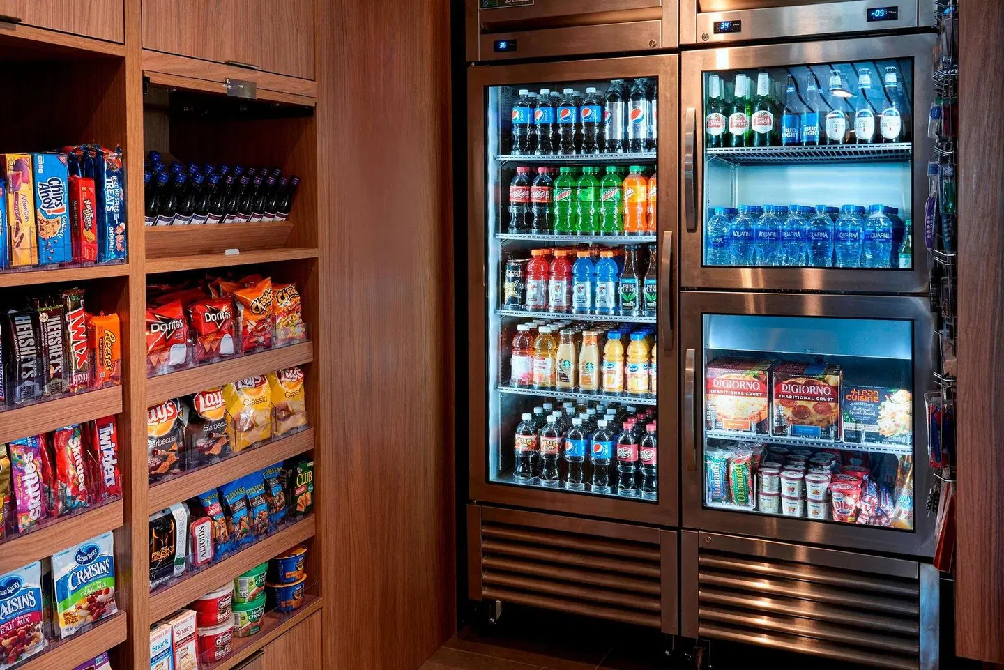 Fairfield Inn & Suites by Marriott Columbus, IN Bar