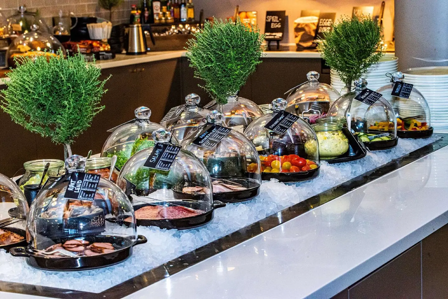 Park Inn by Radisson Oslo Airport Hotel West RESTAURANT