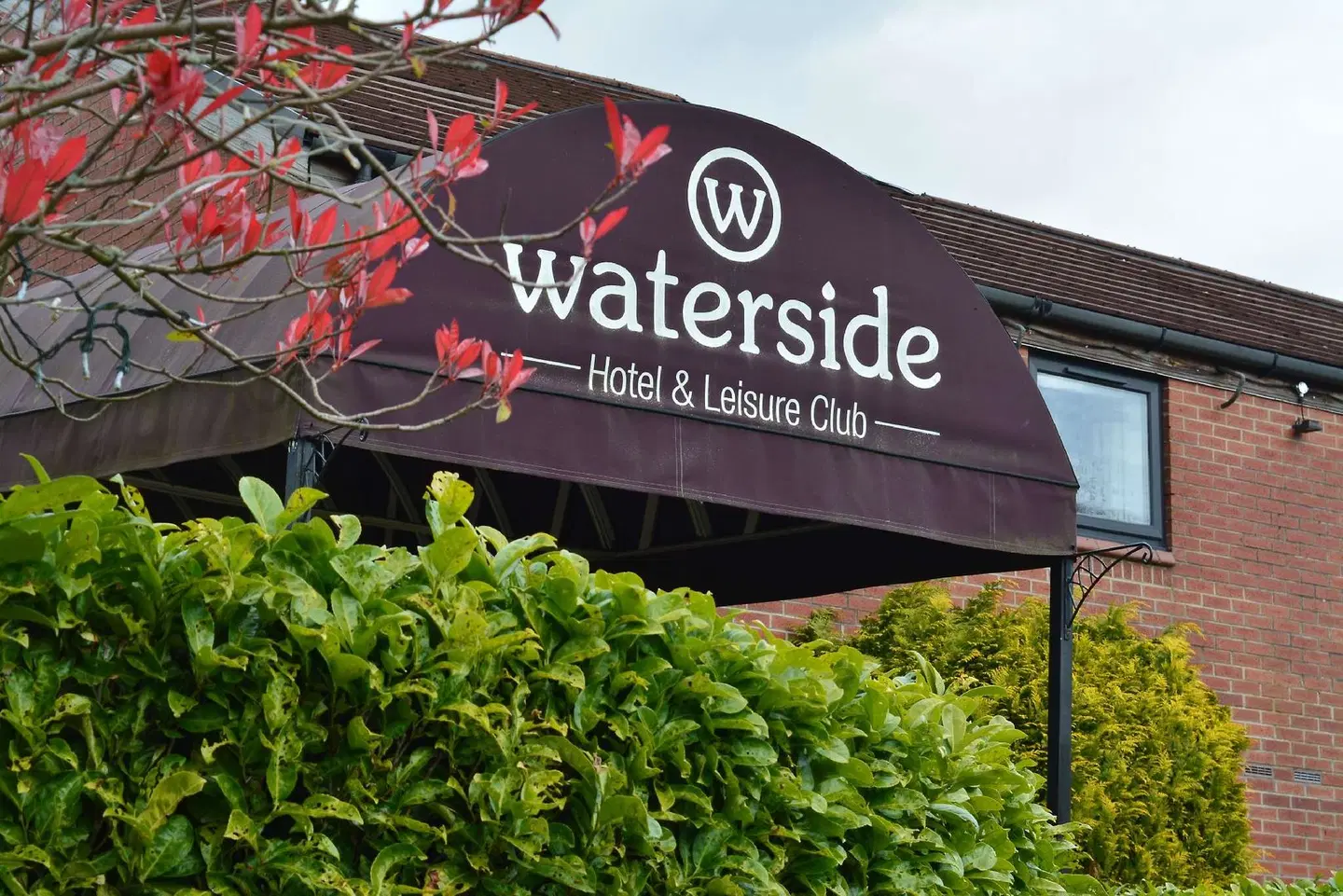 The Waterside Hotel and Galleon Leisure Club EXTERIOR