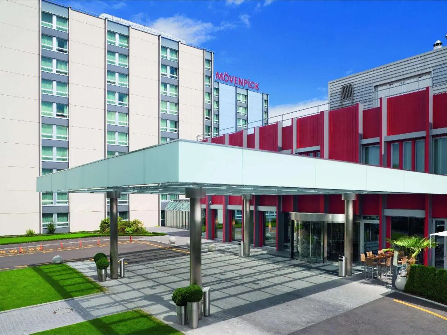 Mövenpick Hotel Zürich Airport EXTERIOR