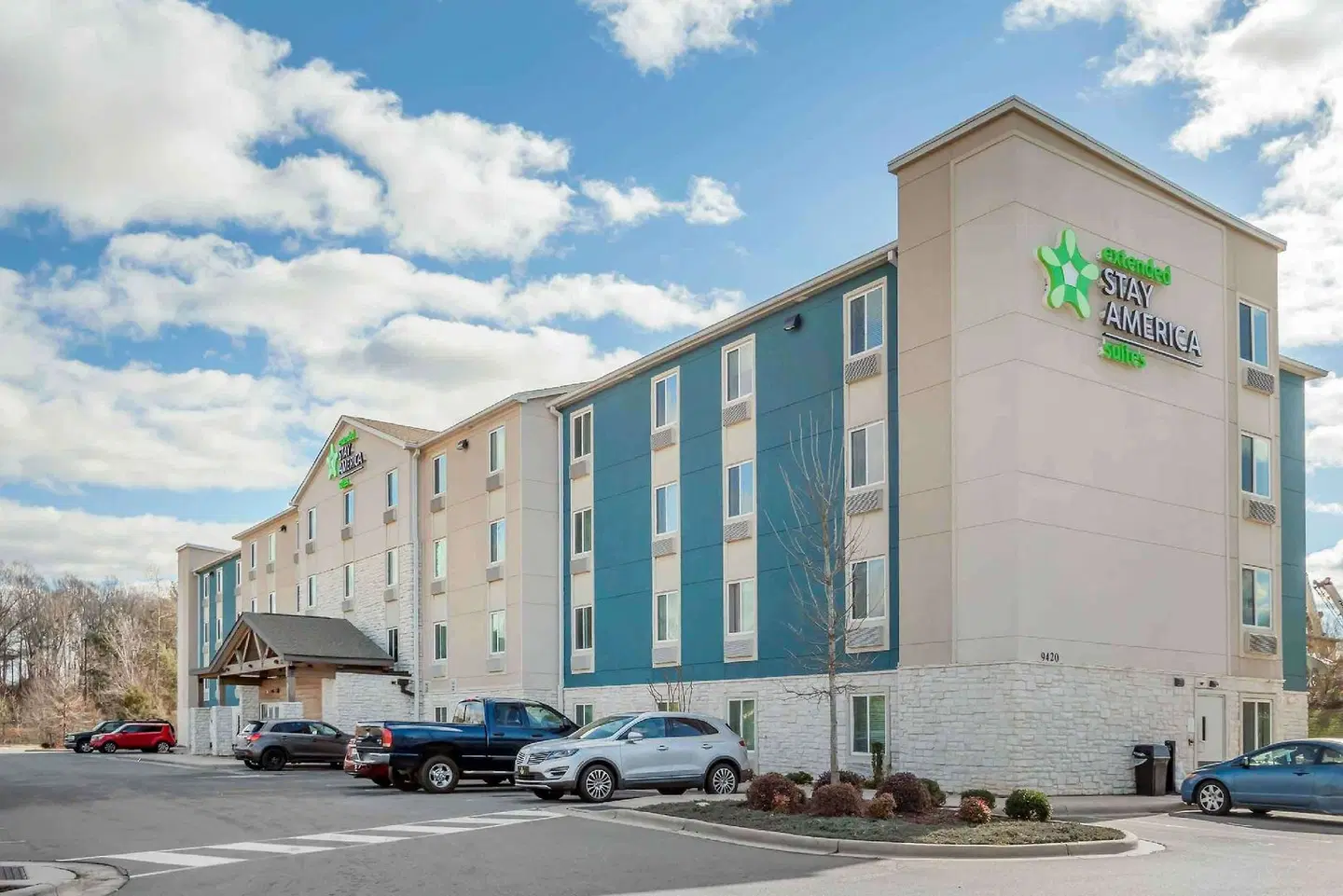 WoodSpring Suites Charlotte Northlake EXTERIOR