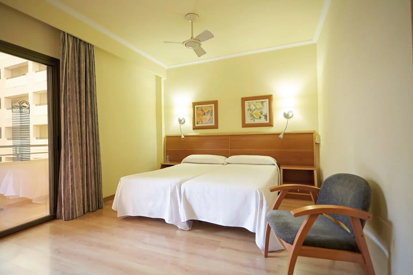 Invisa La Cala ROOM_EXAMPLE