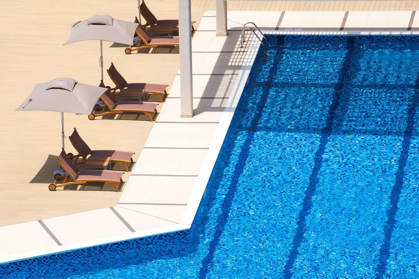 Hilton Garden Inn Ras Al Khaimah Hallenbad