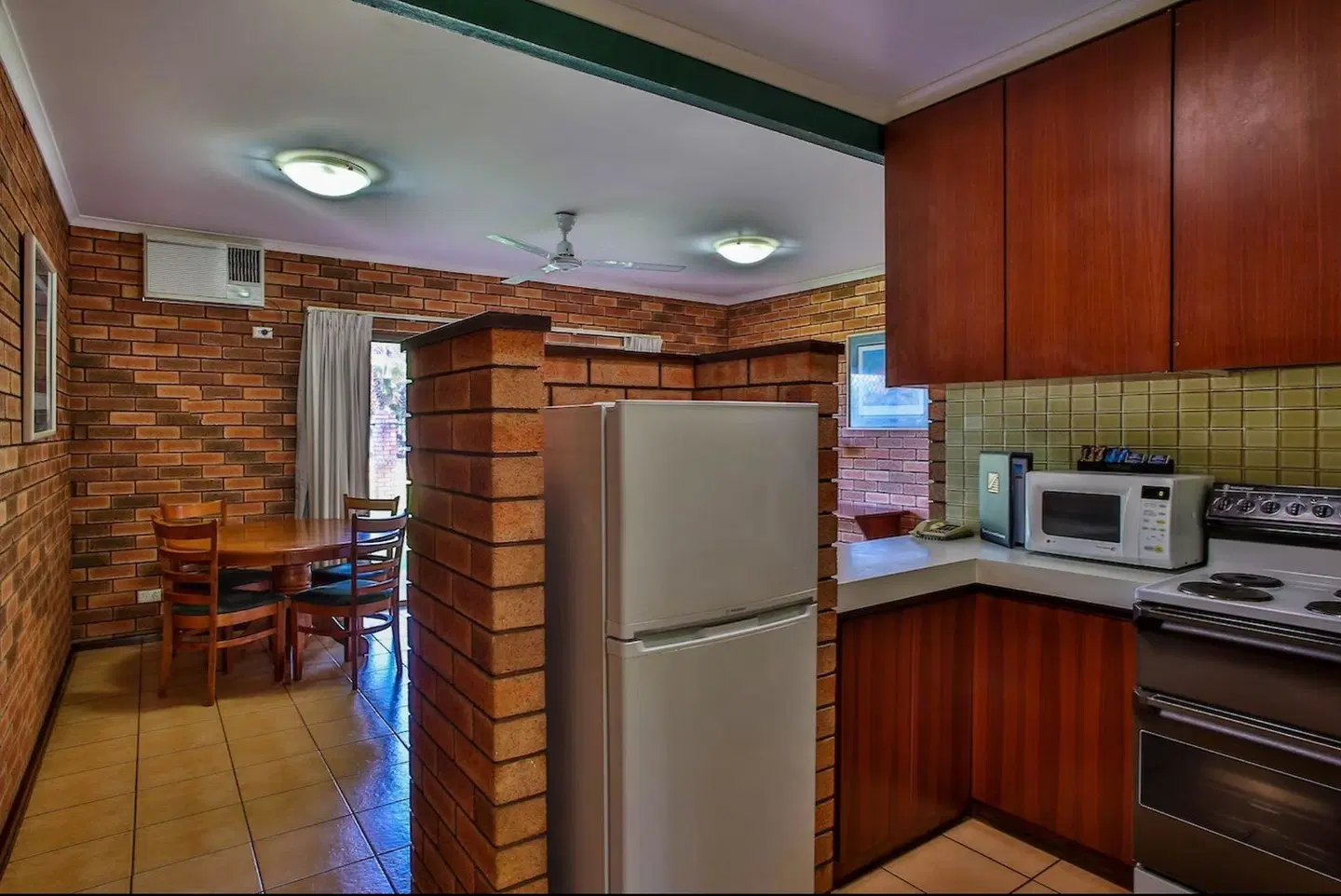 Bayside Holiday Apartments HEALTH_BEAUTY