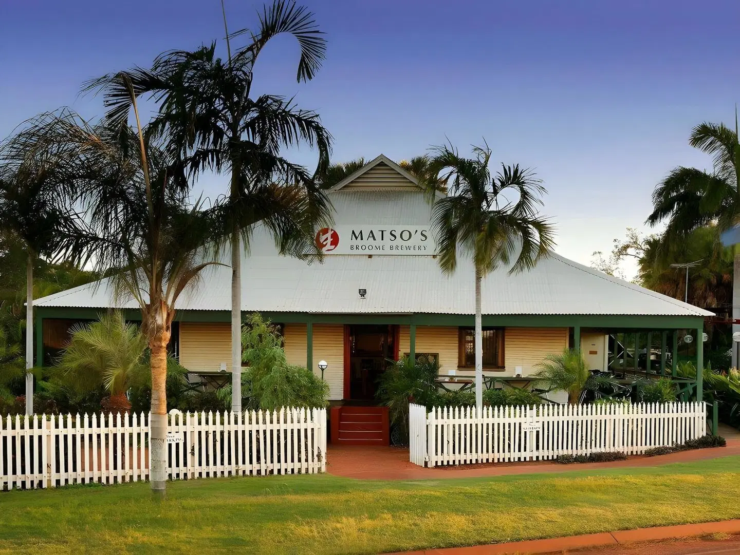 Moonlight Bay Suites Garten