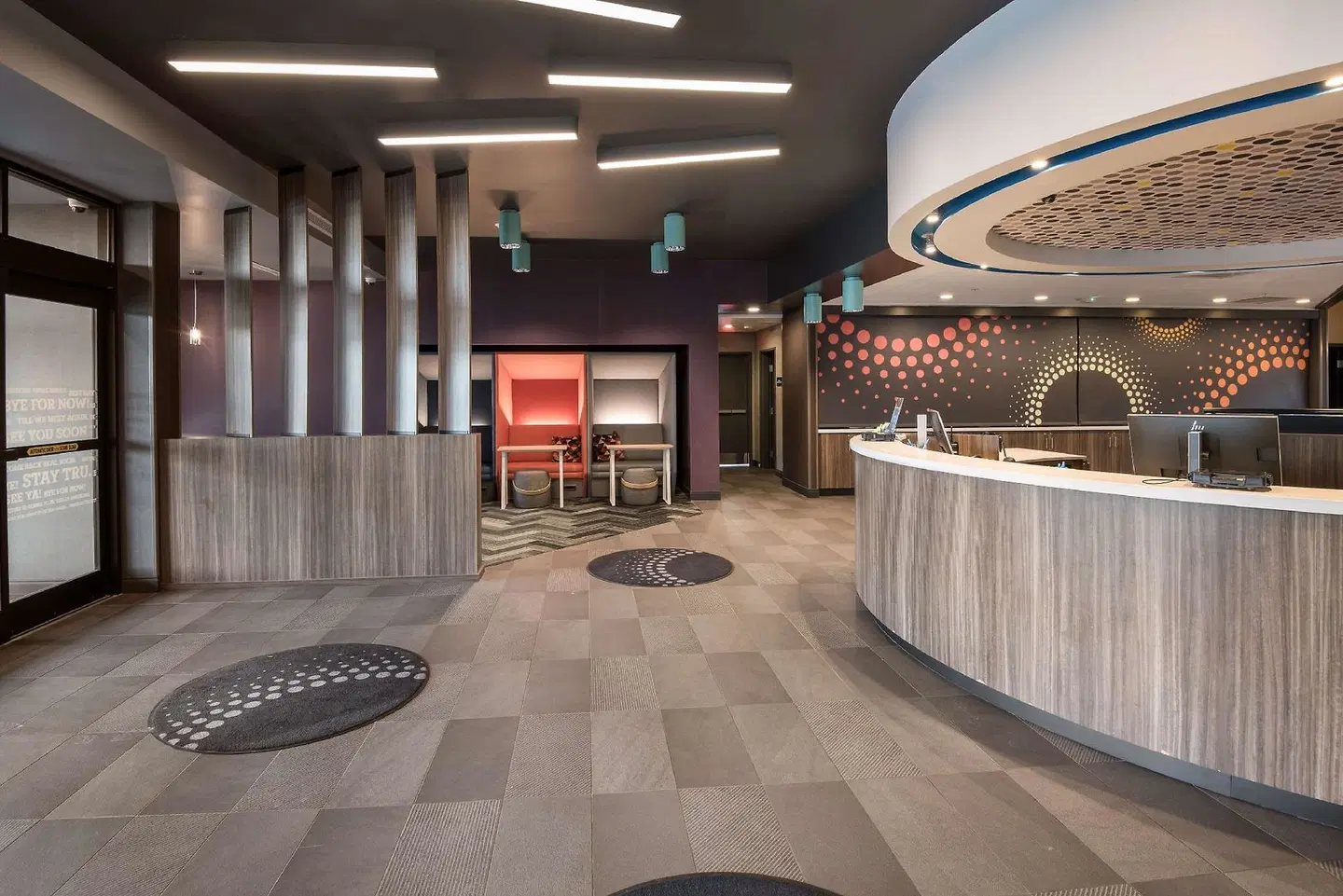Tru by Hilton Warsaw LOUNGE_LOBBY