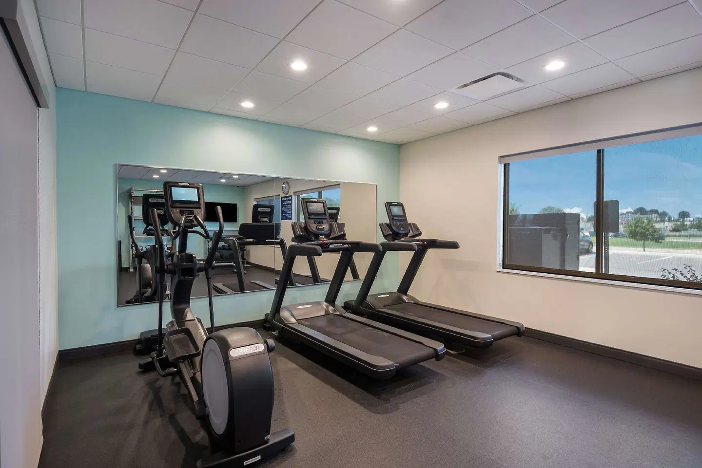 Tru by Hilton Warsaw SPORTS_AND_LEISURE