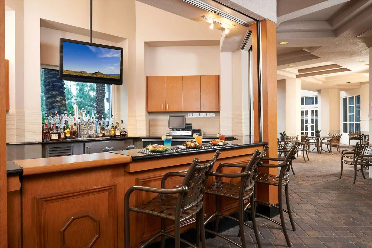 Hilton Grand Vacations On Paradise (Convention Center) Bar