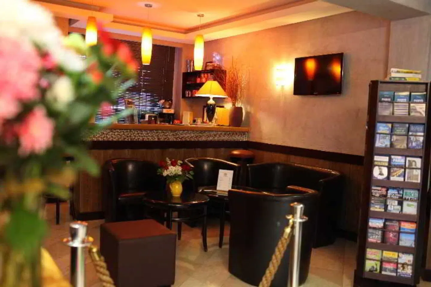 Alane Bar