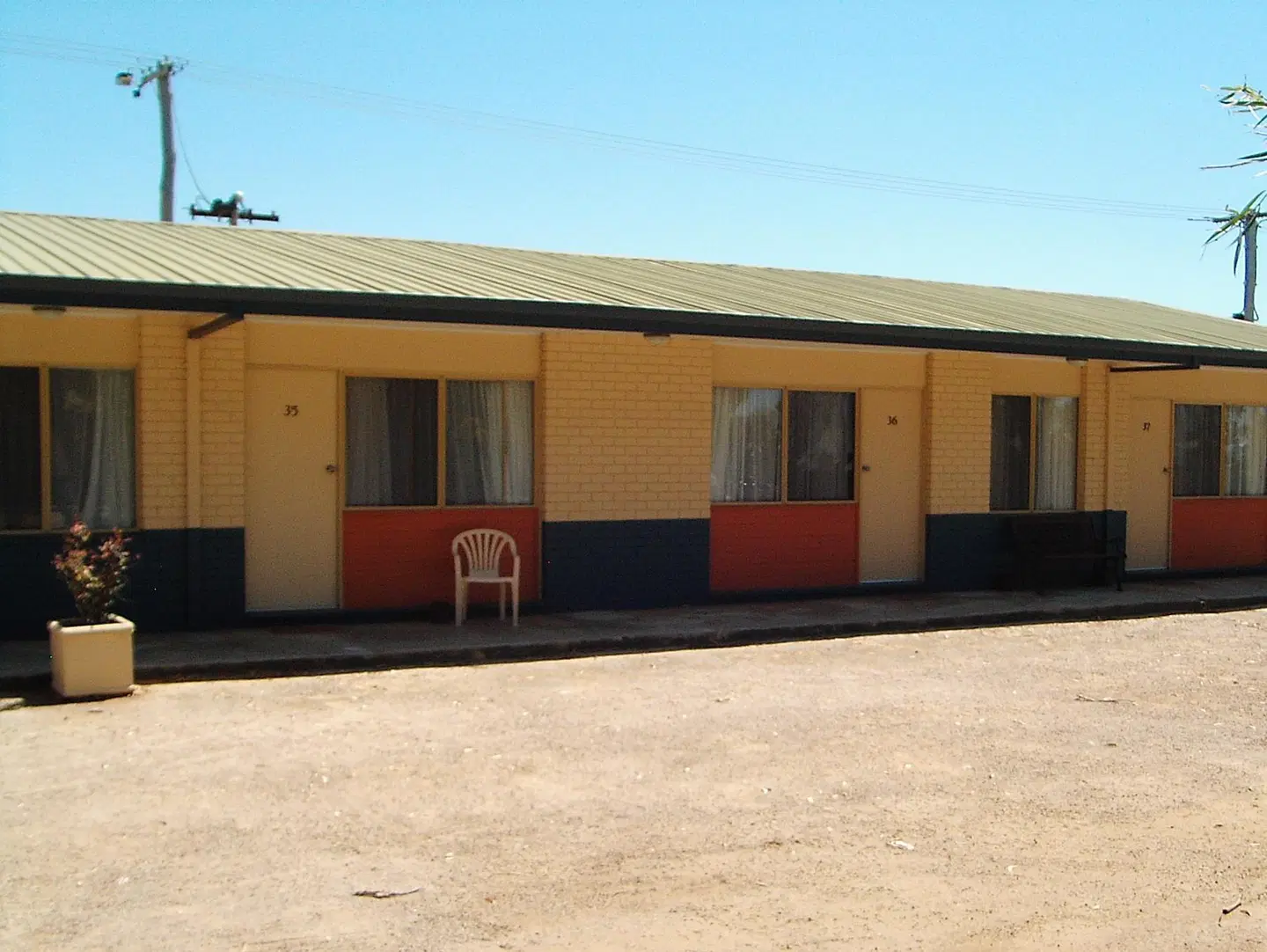 Bayview Motel EXTERIOR