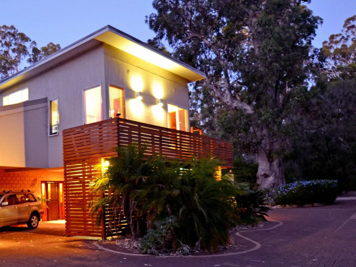 Inn The Tuarts Guest Lodge Busselton EXTERIOR