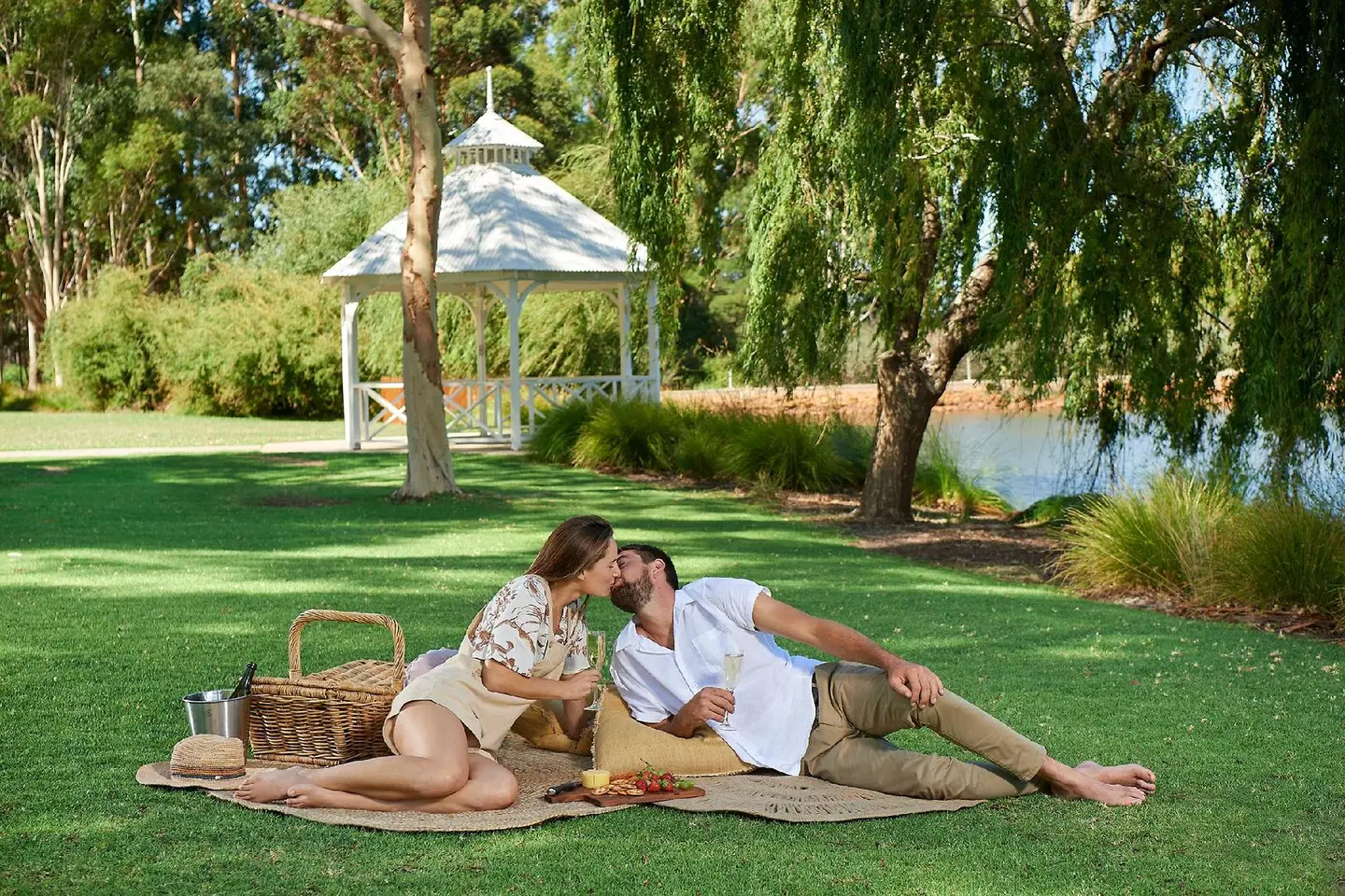 Eight Willows Retreat HEALTH_BEAUTY