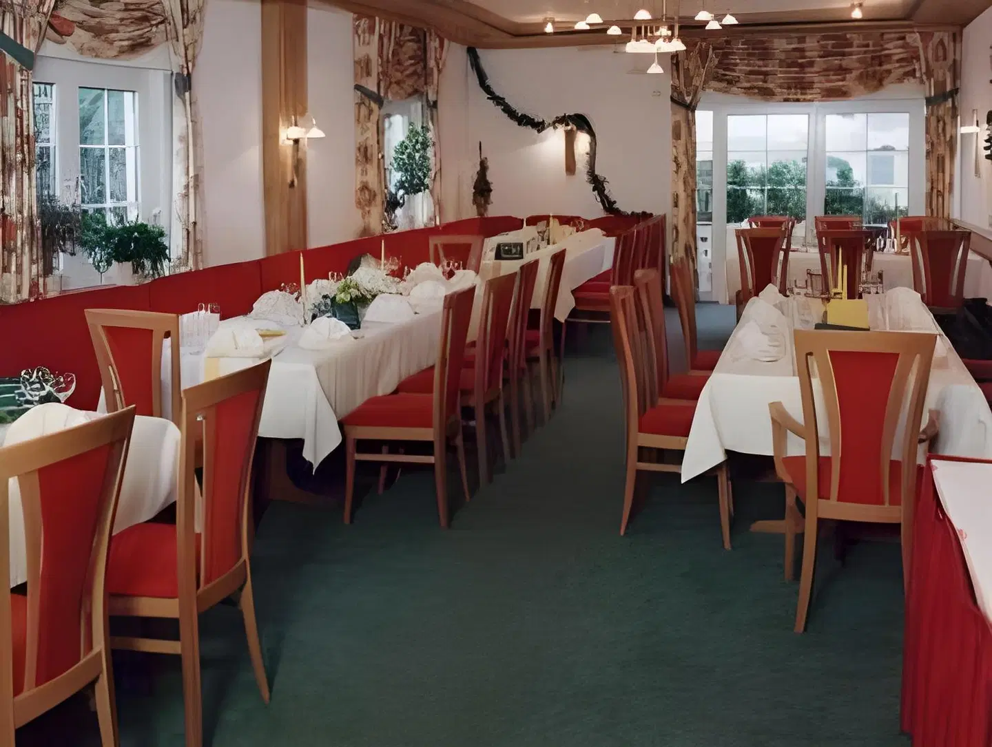 Mayer's Waldhorn Restaurant