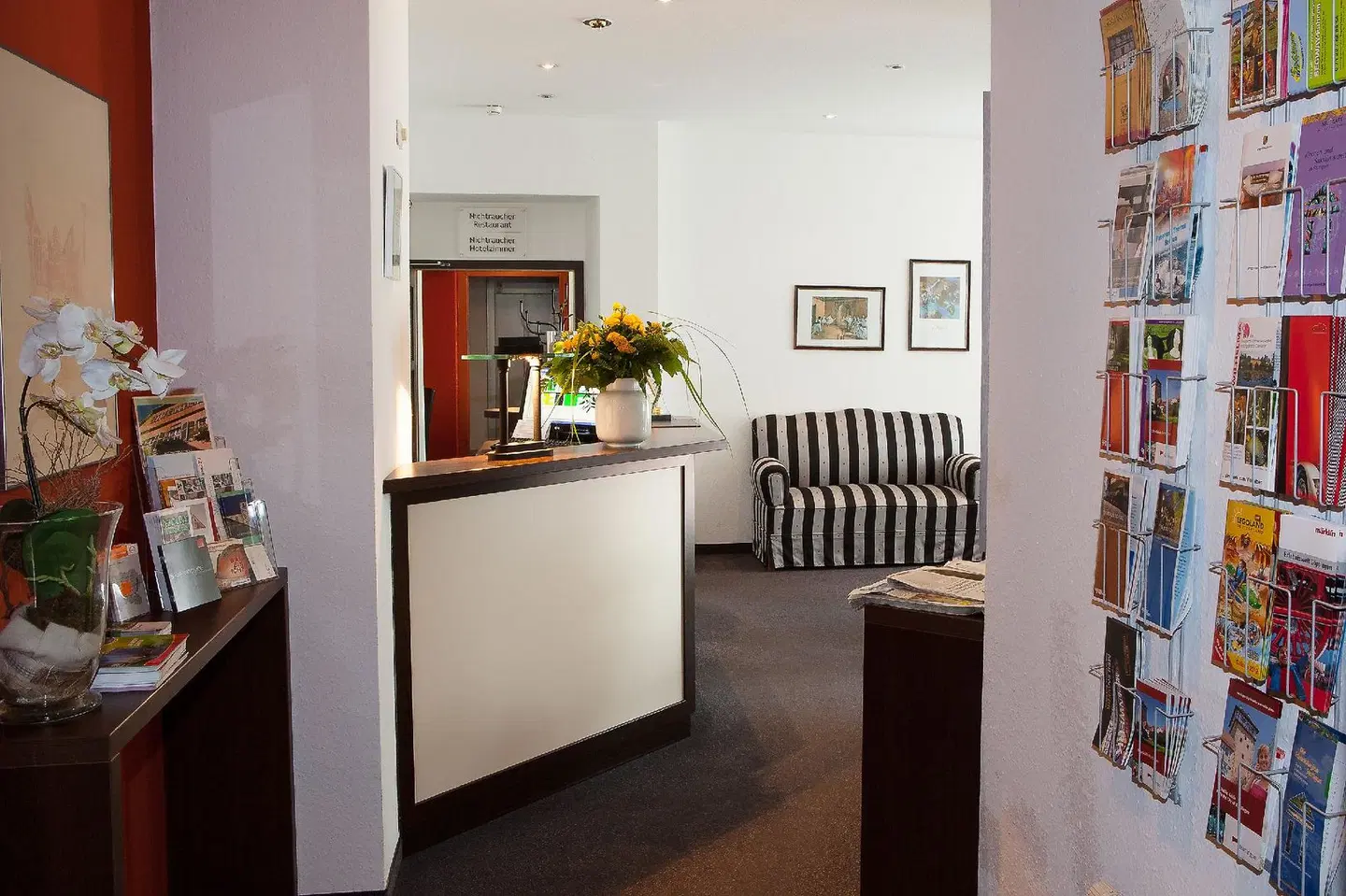 Centro Hotel U-NO1, Trademark Collection by Wyndham LOUNGE_LOBBY