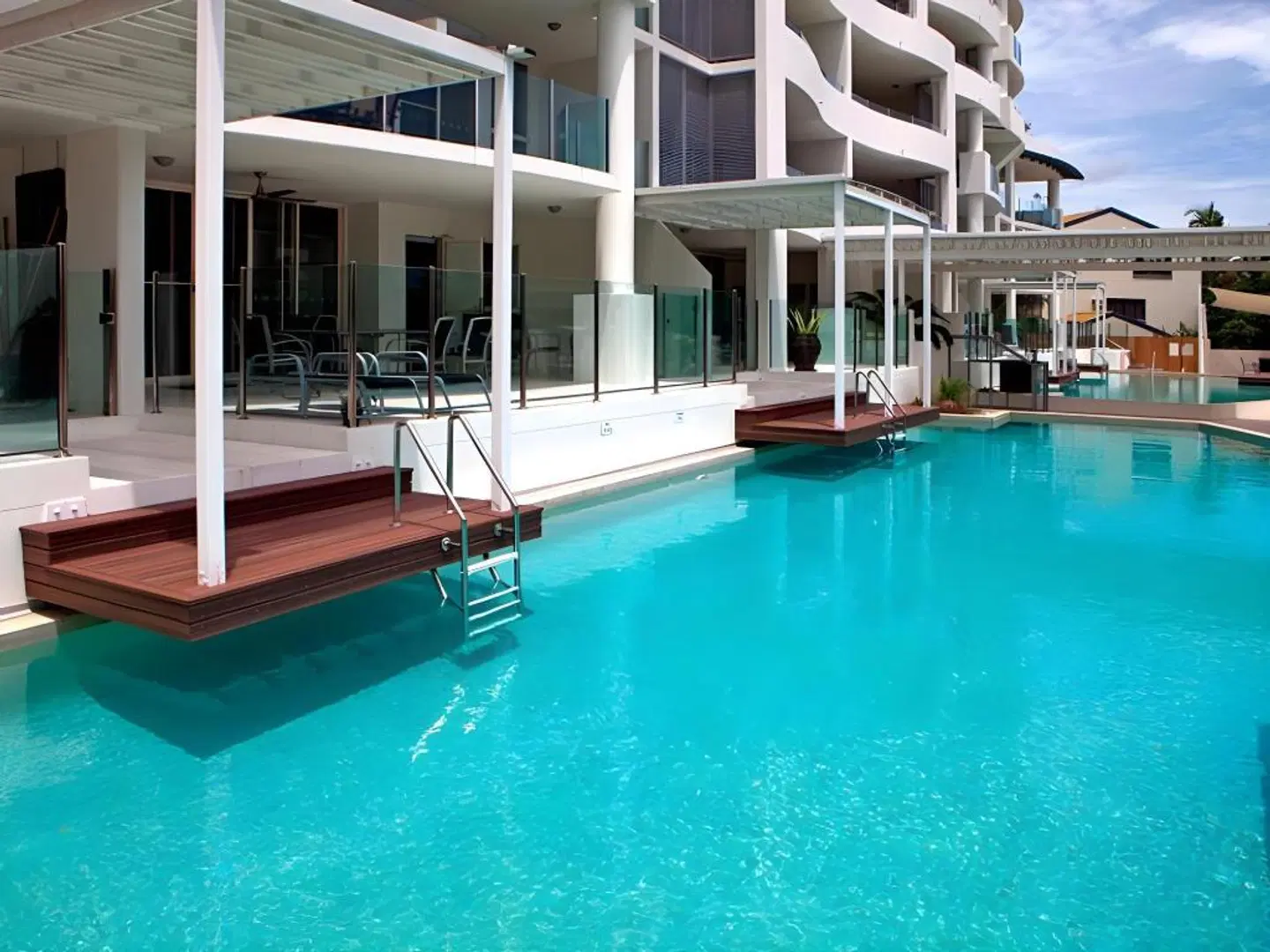 Waters Edge Apartment Cairns OUTDOOR_POOL