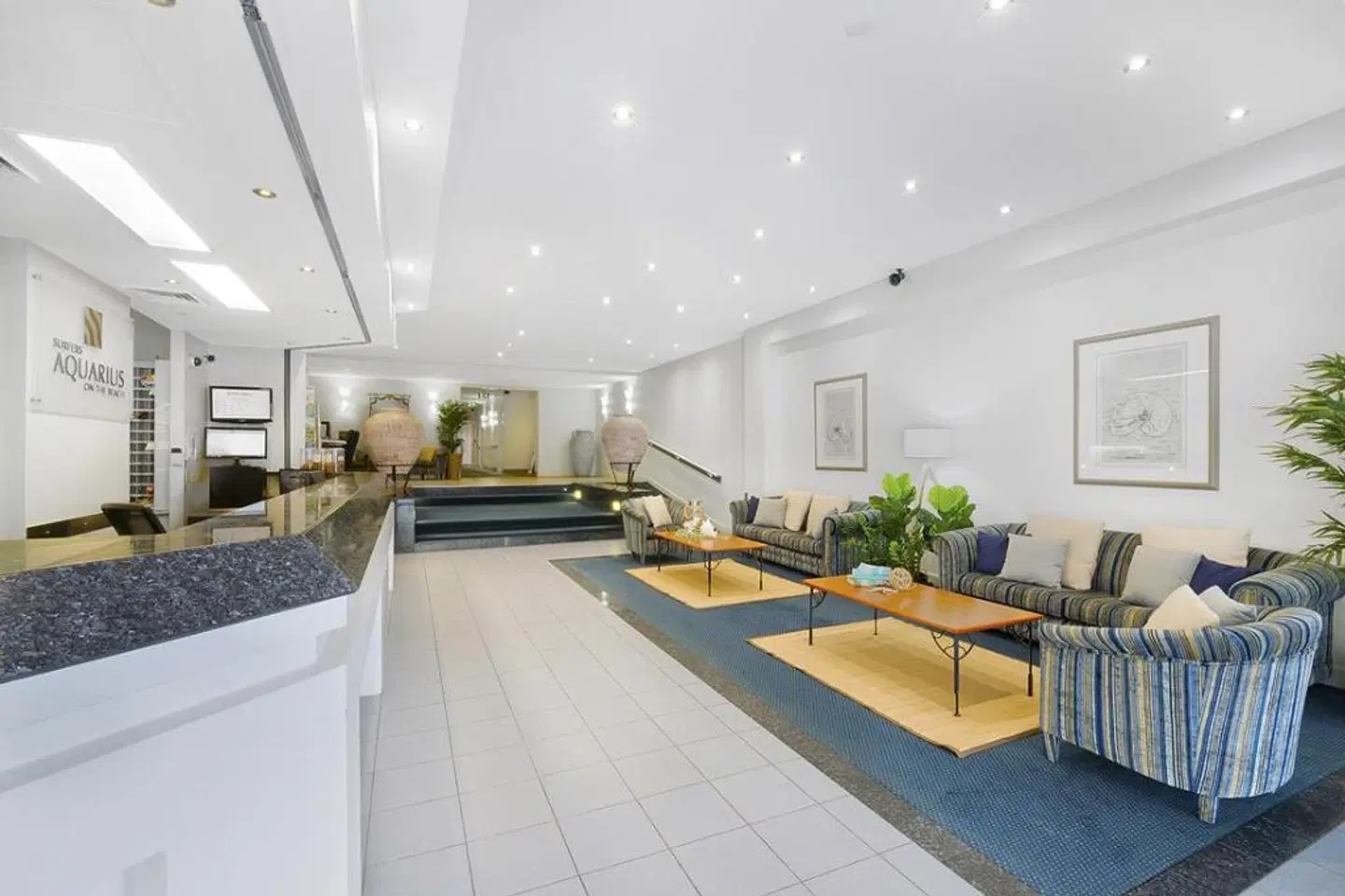 Surfers Aquarius LOUNGE_LOBBY