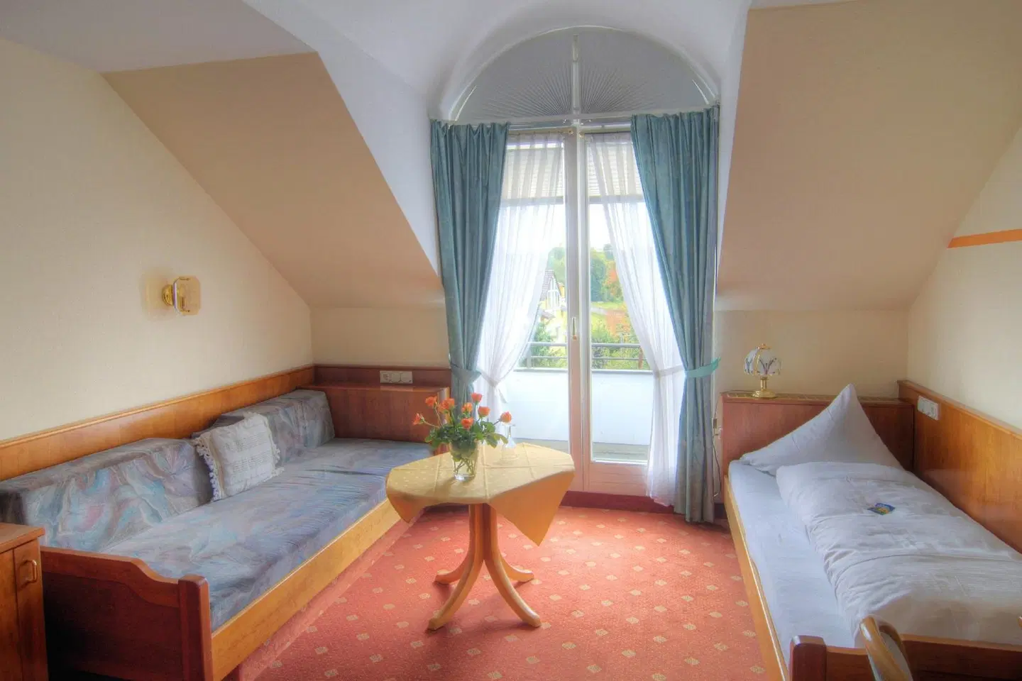 Kurparkhotel ROOM_EXAMPLE