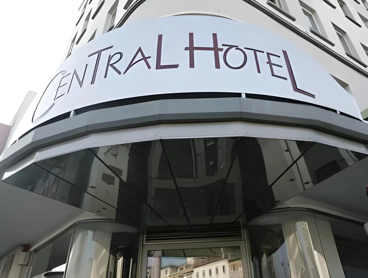 Central Hotel EXTERIOR