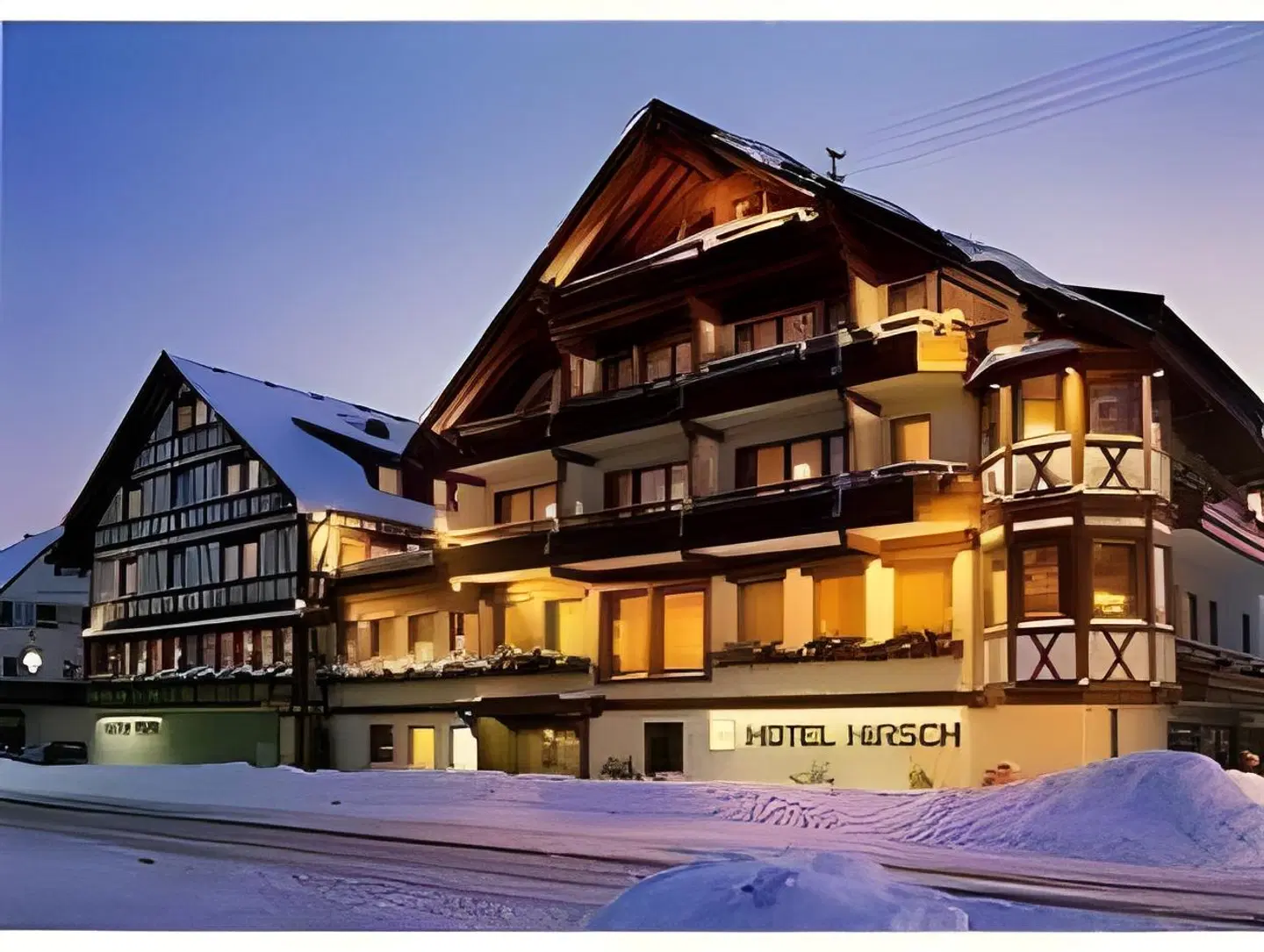 Landgasthof Hotel Hirsch EXTERIOR