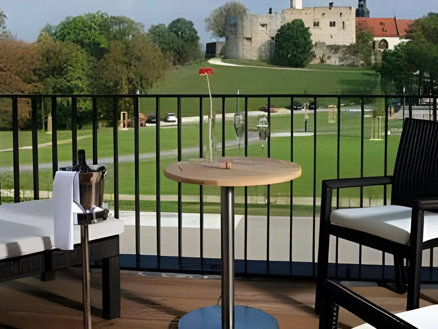 Schlosshotel Hellenstein Terrasse