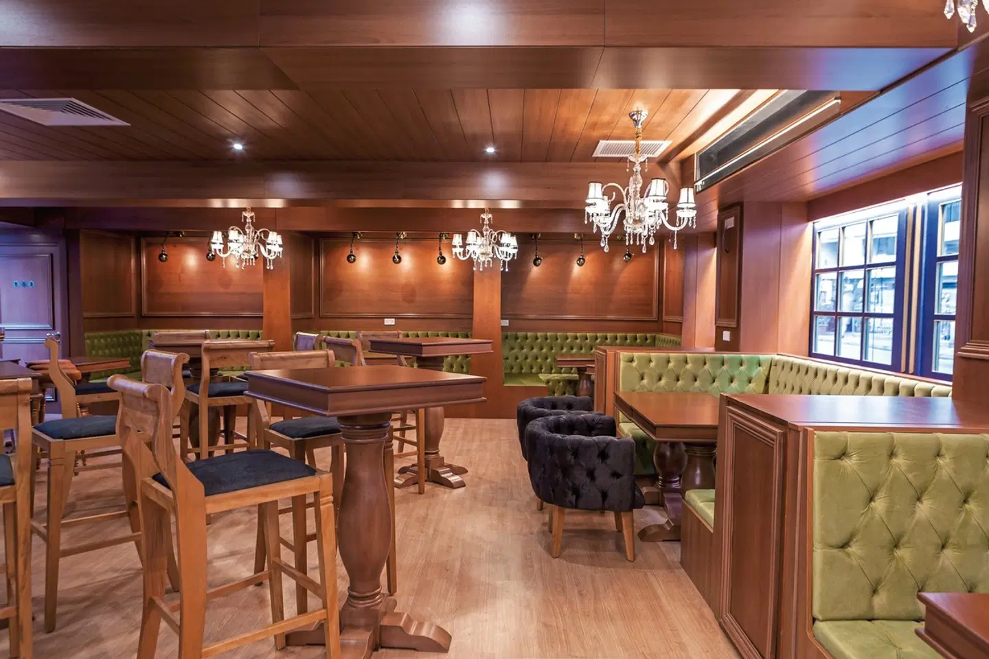 Pebbles Resort Bar