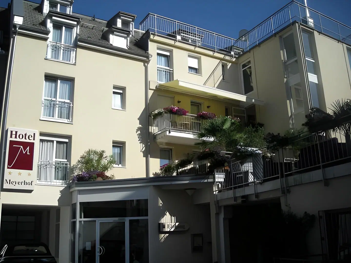 Meyerhof EXTERIOR