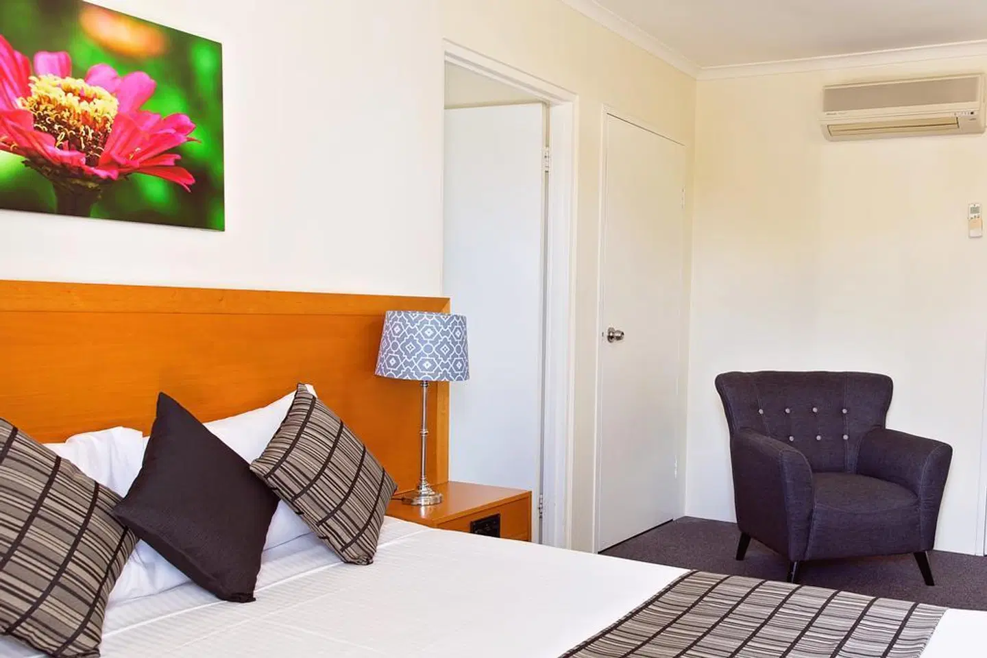 White Lace Motor Inn ROOM_EXAMPLE
