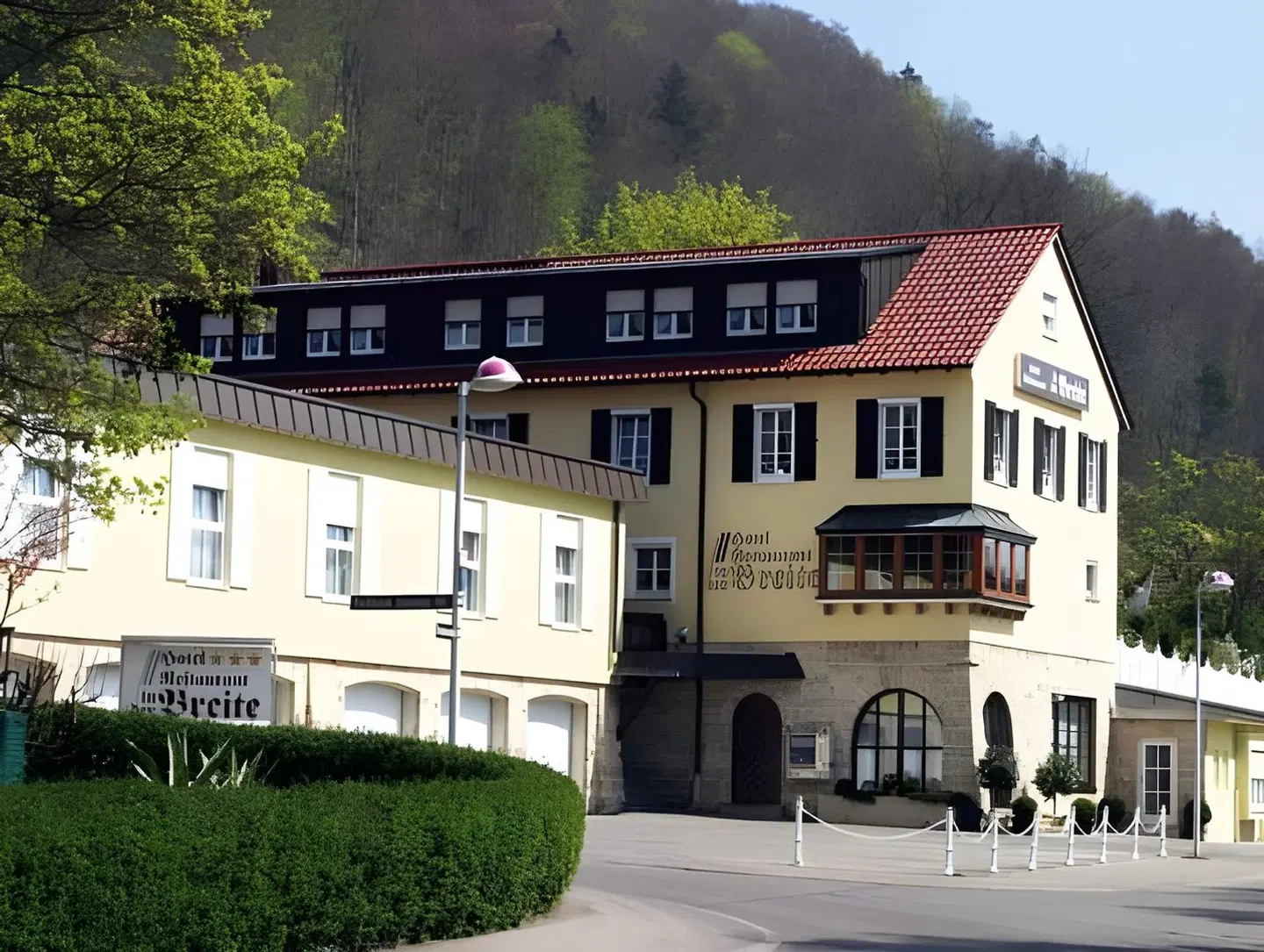 In der Breite EXTERIOR