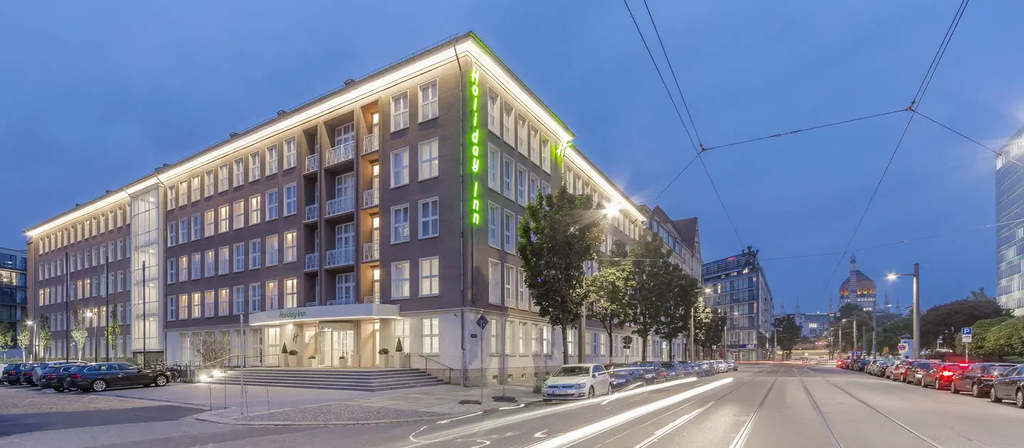 Holiday Inn Dresden - Am Zwinger by IHG EXTERIOR
