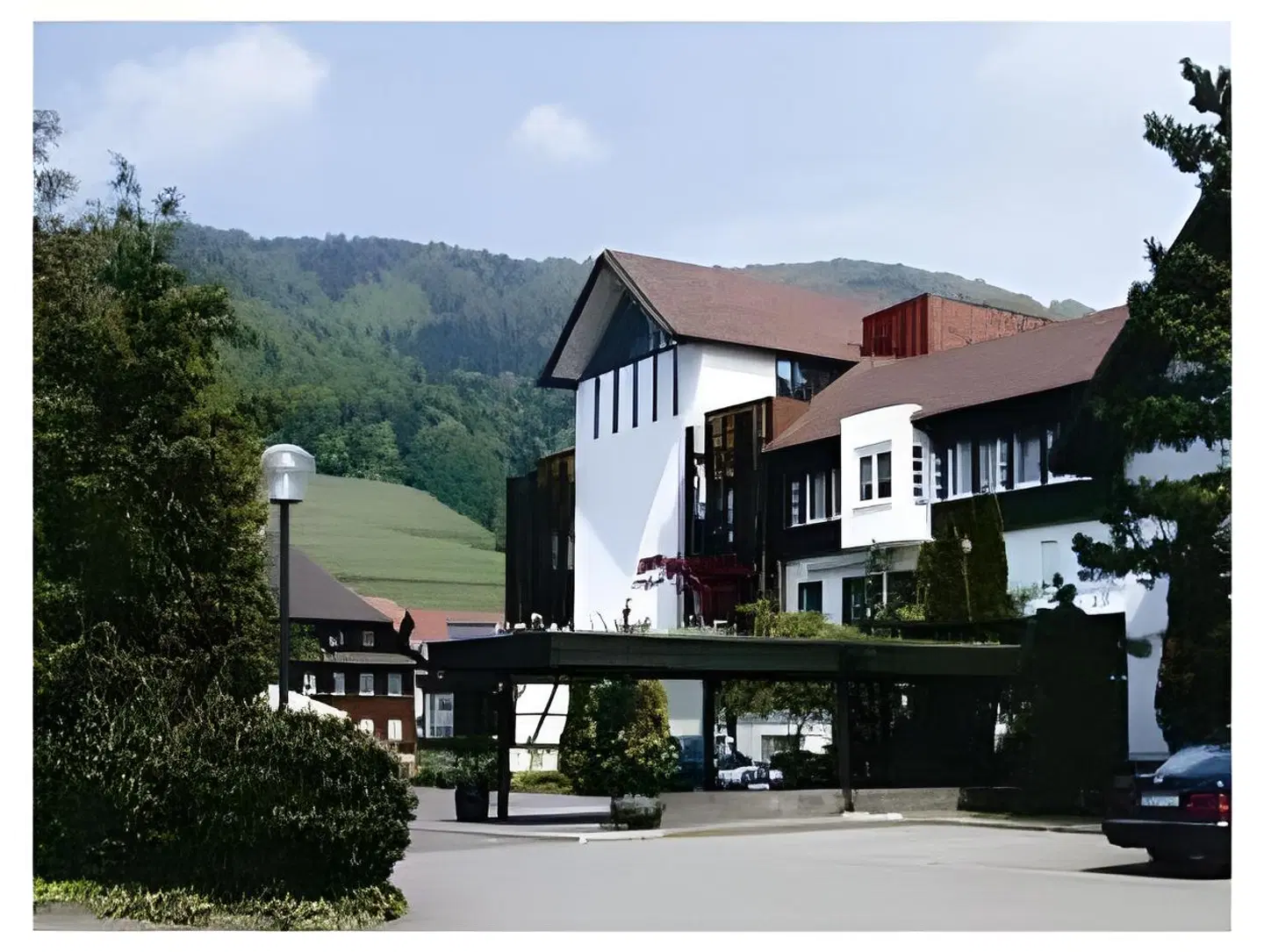 Hirschen EXTERIOR