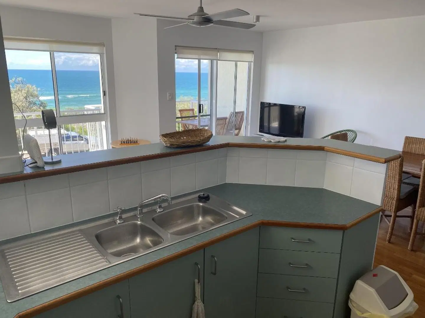 Aqua Promenade Beachfront Holiday Apartments ROOM_EXAMPLE