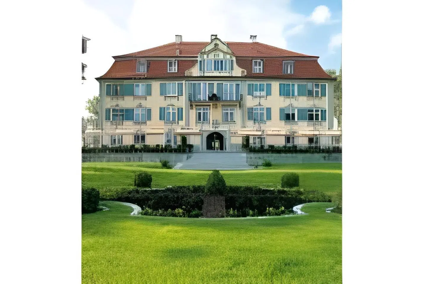Schloss Neutrauchburg EXTERIOR