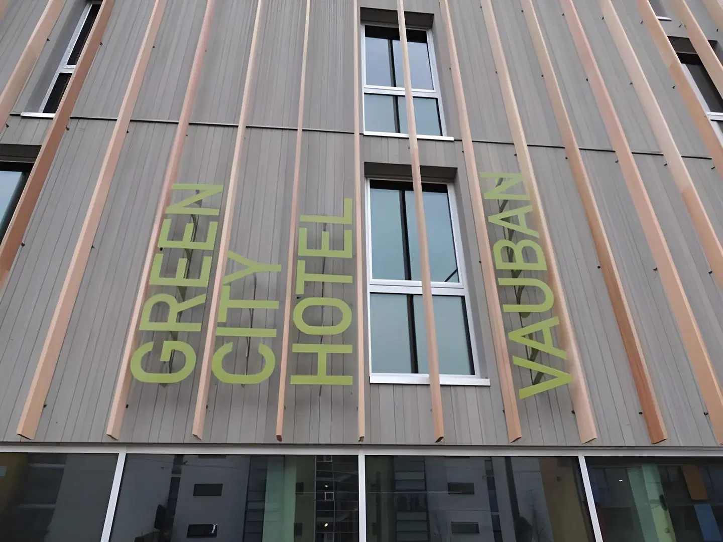 Green City Hotel Vauban EXTERIOR