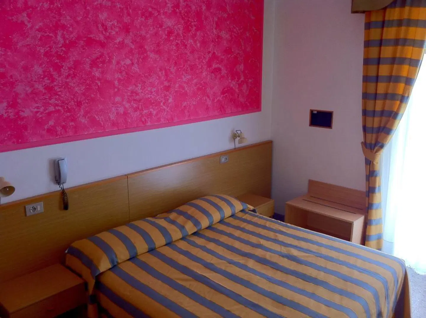 Altinate ROOM_EXAMPLE