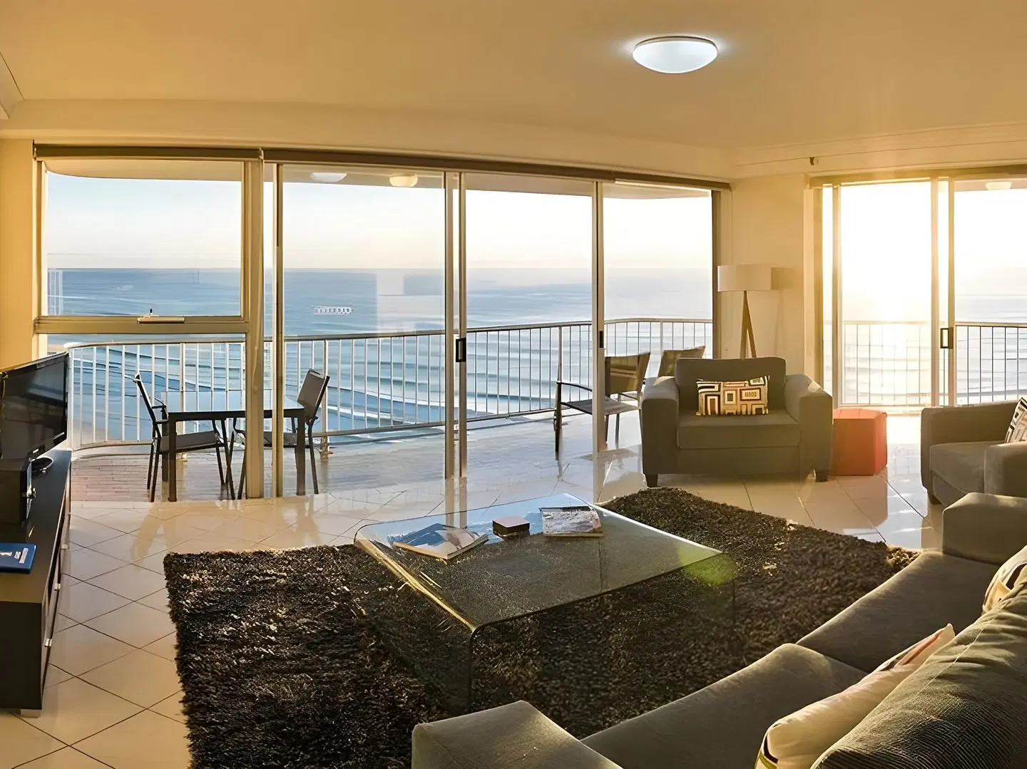 Talisman Apartments ROOM_EXAMPLE