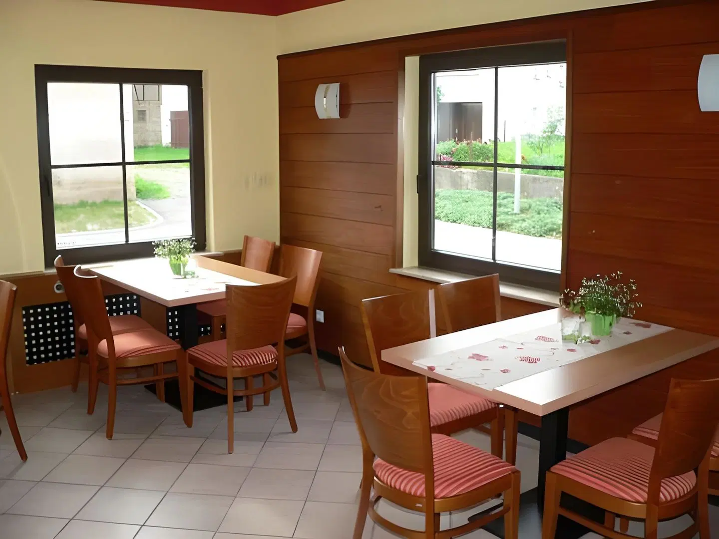 Hotel Loewen ROOM_EXAMPLE