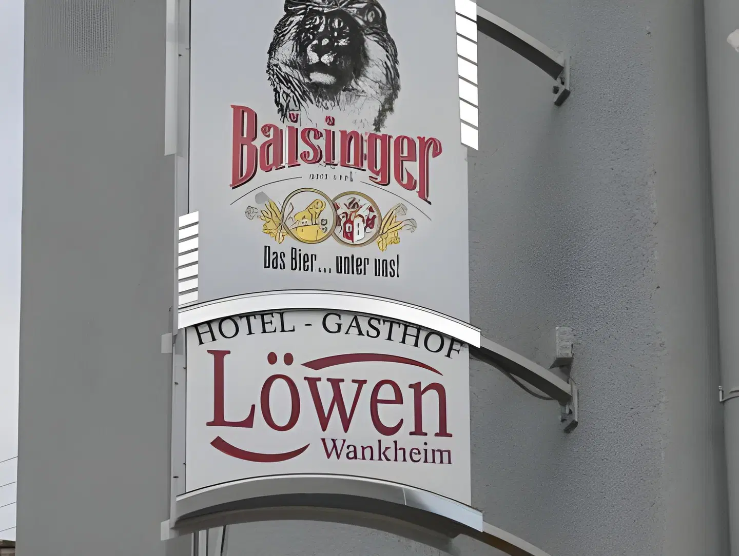 Hotel Loewen EXTERIOR